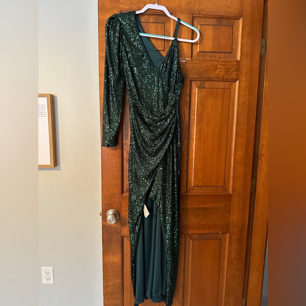 BCBG Max Azaria small